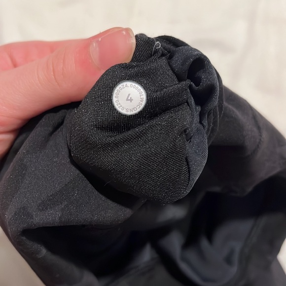 Lululemon Wunder Under 7’8” Black Camo Leggings Size 4 - Picture 5 of 5